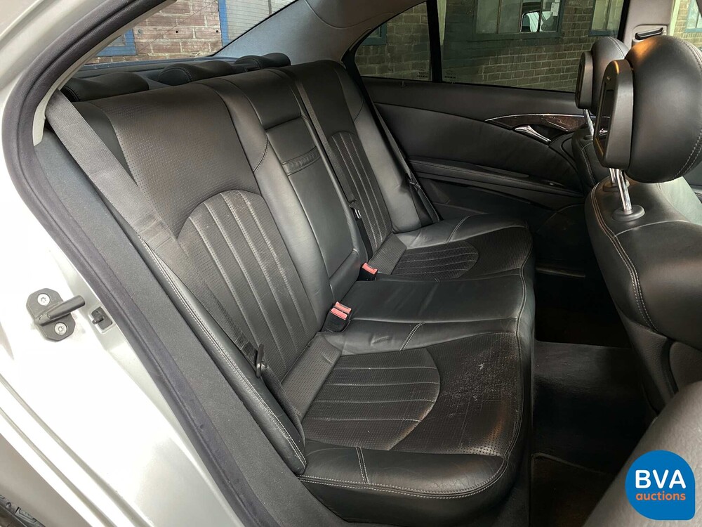 Mercedes-Benz E55 AMG 5.4 V8 E-Klasse 476pk 2003, 42-LG-GK