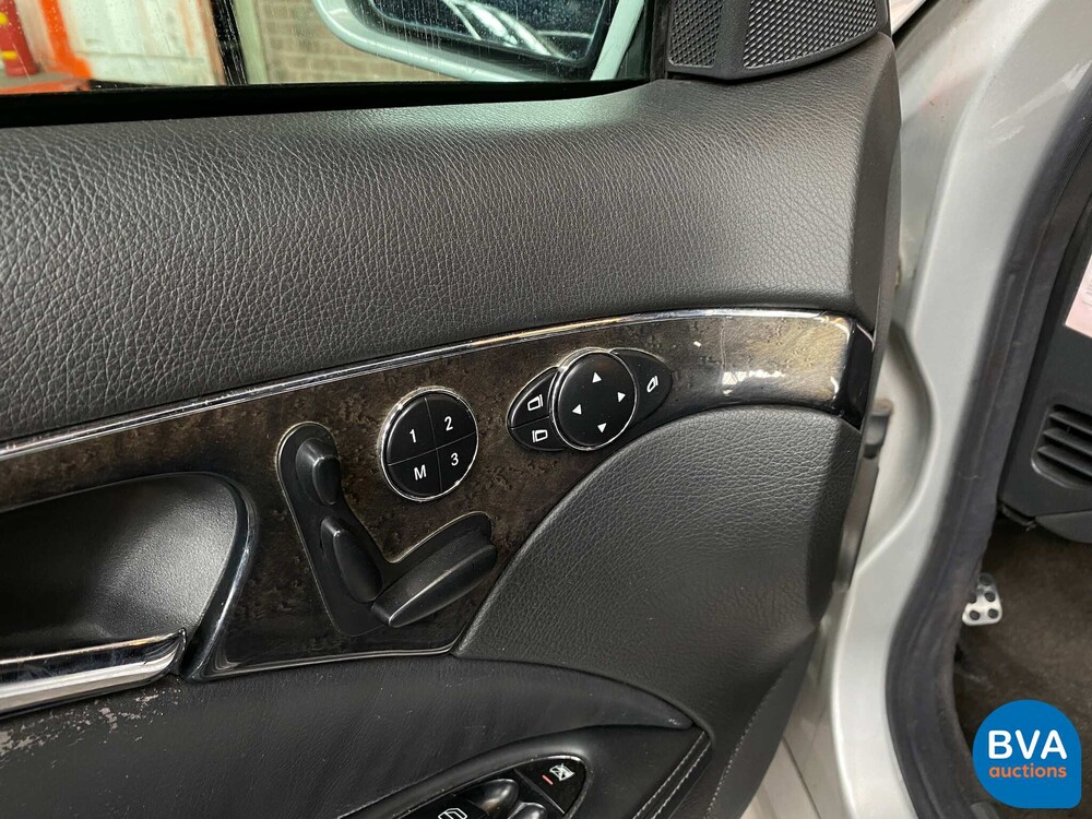 Mercedes-Benz E55 AMG 5.4 V8 E-Klasse 476pk 2003, 42-LG-GK