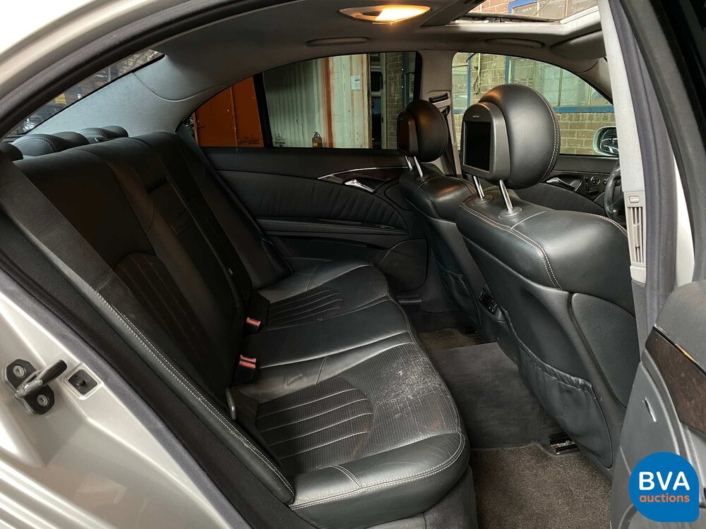Mercedes-Benz E55 AMG 5.4 V8 E-Klasse 476pk 2003, 42-LG-GK