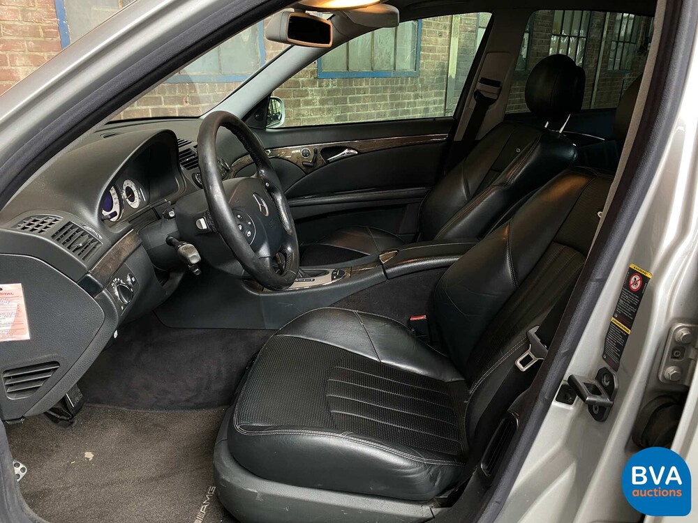Mercedes-Benz E55 AMG 5.4 V8 E-Klasse 476pk 2003, 42-LG-GK