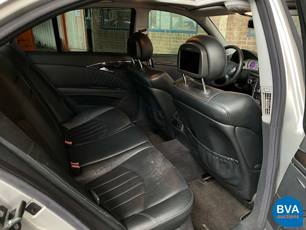 Mercedes-Benz E55 AMG 5.4 V8 E-Klasse 476pk 2003, 42-LG-GK