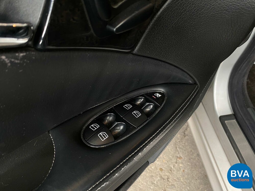 Mercedes-Benz E55 AMG 5.4 V8 E-Klasse 476pk 2003, 42-LG-GK