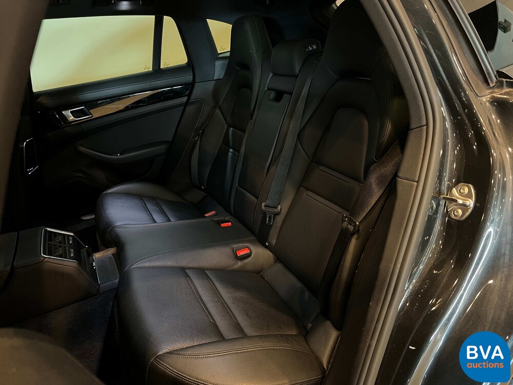 Porsche Panamera 4 Sport Turismo 3.0 330pk 2018 -Org. NL-, SL-935-G