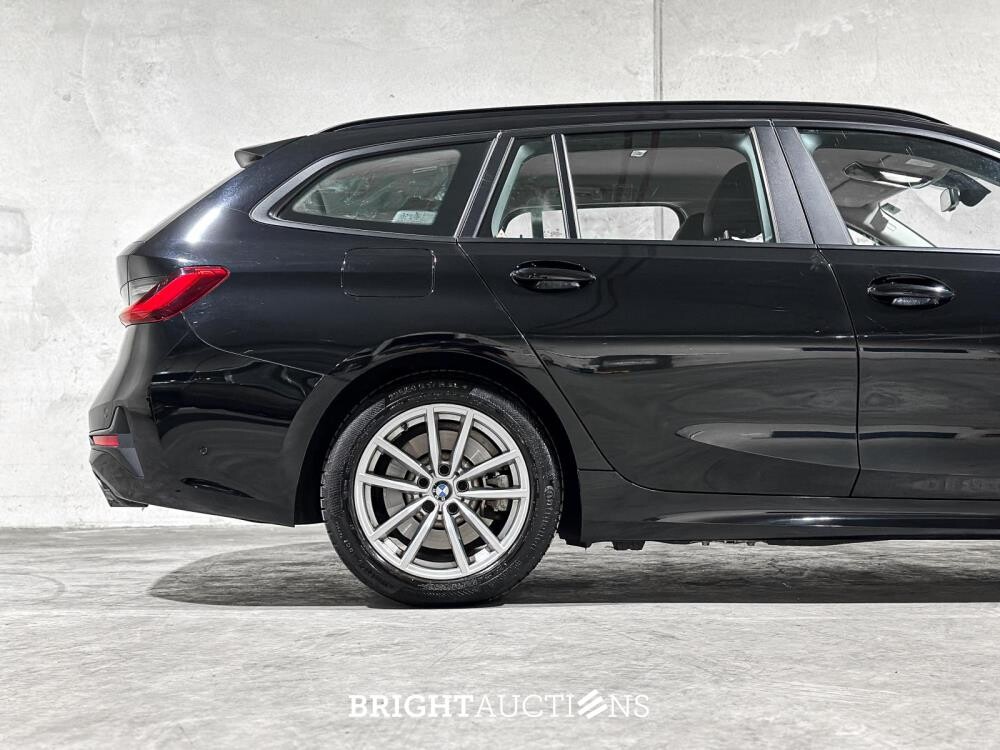 BMW 330e Touring G21 184hp 2021 (Original-NL + 1. Besitzer), K-451-VL