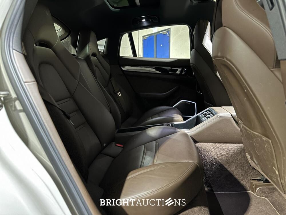 Porsche Panamera 4S E-Hybrid 2.9 V6 FACELIFT 560pk 2020 (Origineel-NL + 1e Eigenaar), K-734-BH