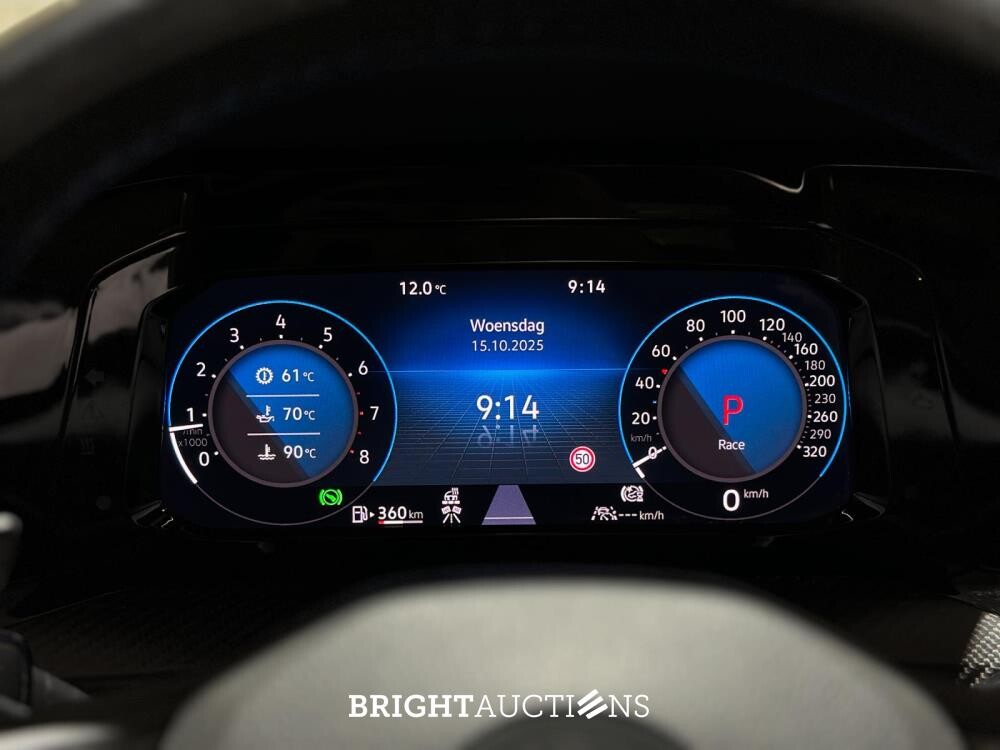 Volkswagen Golf VIII R 4Motion 20th Annniversary -AKRAPOVIC- 2.0 TSI 333pk 2023 LIMITED (Golf 8), NL-KENTEKEN