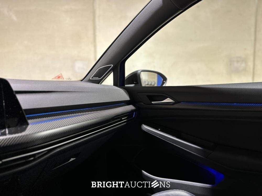 Volkswagen Golf VIII R 4Motion 20th Annniversary -AKRAPOVIC- 2.0 TSI 333pk 2023 LIMITED (Golf 8), NL-KENTEKEN