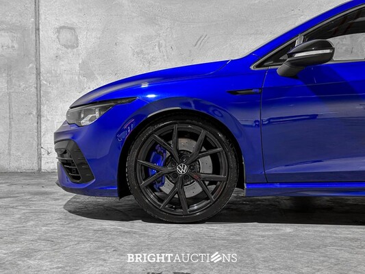 Volkswagen Golf VIII R 4Motion 20th Annniversary -AKRAPOVIC- 2.0 TSI 333pk 2023 LIMITED (Golf 8), NL-KENTEKEN