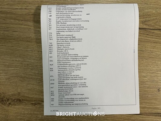 Volkswagen Golf VIII R 4Motion 20th Annniversary -AKRAPOVIC- 2.0 TSI 333pk 2023 LIMITED (Golf 8), NL-KENTEKEN