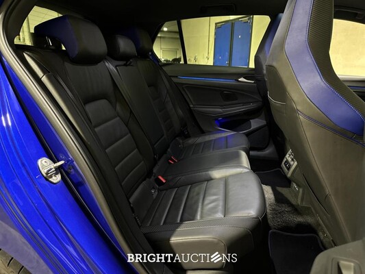 Volkswagen Golf VIII R 4Motion 20th Annniversary -AKRAPOVIC- 2.0 TSI 333pk 2023 LIMITED (Golf 8), NL-KENTEKEN