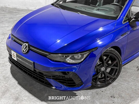 Volkswagen Golf VIII R 4Motion 20th Annniversary -AKRAPOVIC- 2.0 TSI 333pk 2023 LIMITED (Golf 8), NL-KENTEKEN