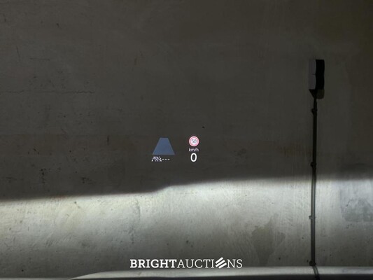 Volkswagen Golf VIII R 4Motion 20th Annniversary -AKRAPOVIC- 2.0 TSI 333pk 2023 LIMITED (Golf 8), NL-KENTEKEN