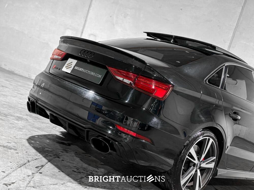 Audi RS3 Limousine 2.5 TFSI Quattro 400pk 2019, X-271-HT