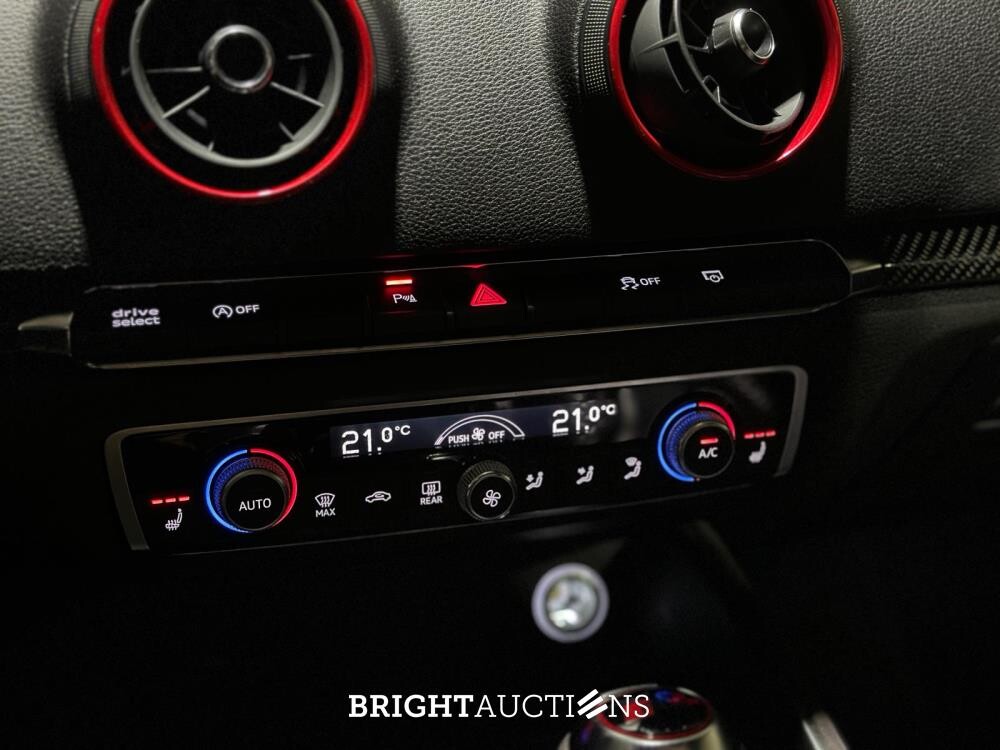 Audi RS3 Limousine 2.5 TFSI Quattro 400pk 2019, X-271-HT