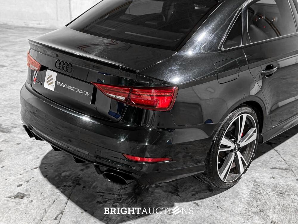 Audi RS3 Limousine 2.5 TFSI Quattro 400pk 2019, X-271-HT