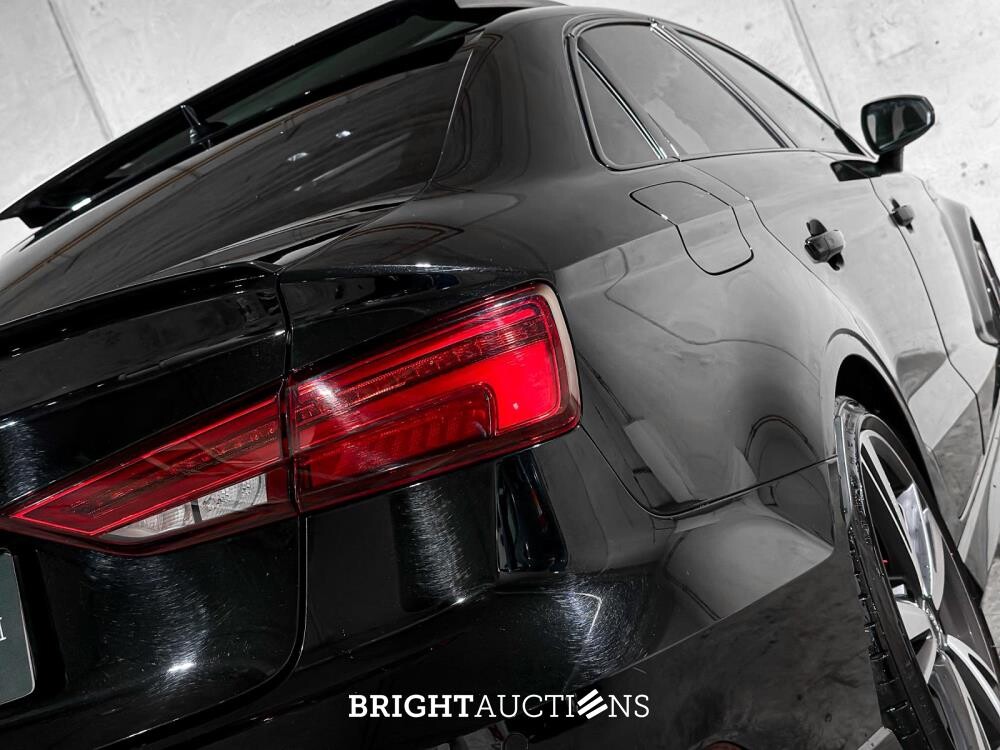 Audi RS3 Limousine 2.5 TFSI Quattro 400pk 2019, X-271-HT