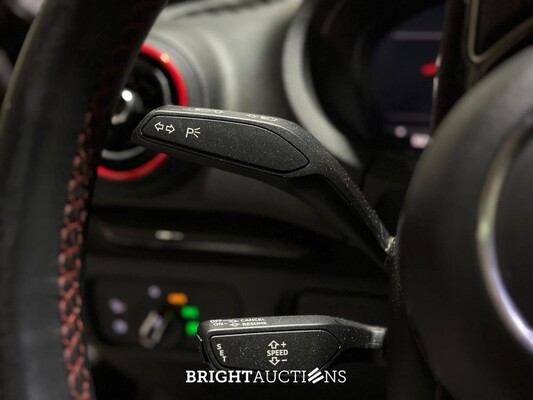 Audi RS3 Limousine 2.5 TFSI Quattro 400pk 2019, X-271-HT