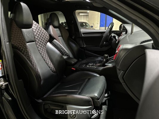 Audi RS3 Limousine 2.5 TFSI Quattro 400pk 2019, X-271-HT