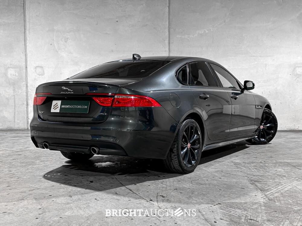 Jaguar XF 2.0t Portfolio 250pk 2019 (Origineel-NL), ZF-064-T