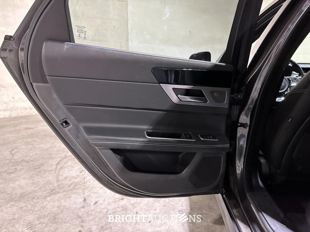 Jaguar XF 2.0t Portfolio 250pk 2019 (Origineel-NL), ZF-064-T