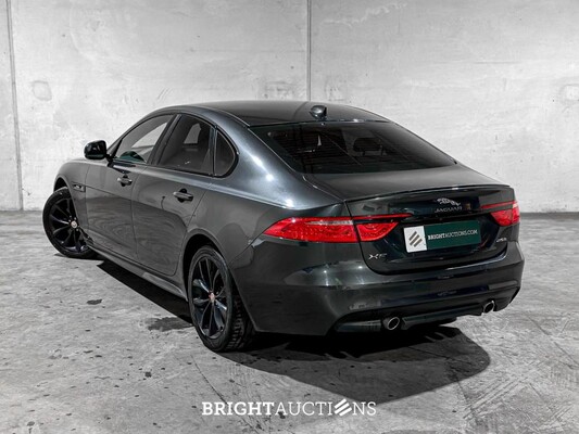 Jaguar XF 2.0t Portfolio R-Sport 250pk 2019 (Origineel-NL), ZF-064-T