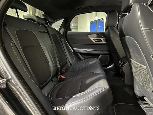 Jaguar XF 2.0t Portfolio R-Sport 250pk 2019 (Origineel-NL), ZF-064-T