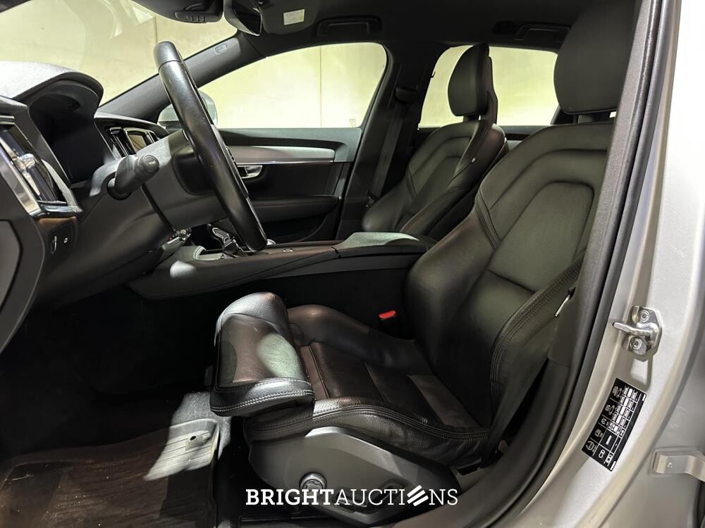 Volvo V90 Cross Country 2.0 T5 Pro 254PK 2018, TT-858-K