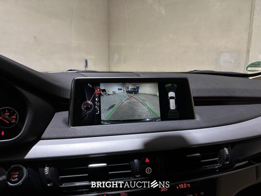 BMW X5 sDrive25d High Executive F15 231pk 2016, K-933-PP
