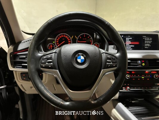 BMW X5 sDrive25d High Executive F15 231pk 2016, K-933-PP