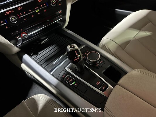 BMW X5 sDrive25d High Executive F15 231pk 2016, K-933-PP