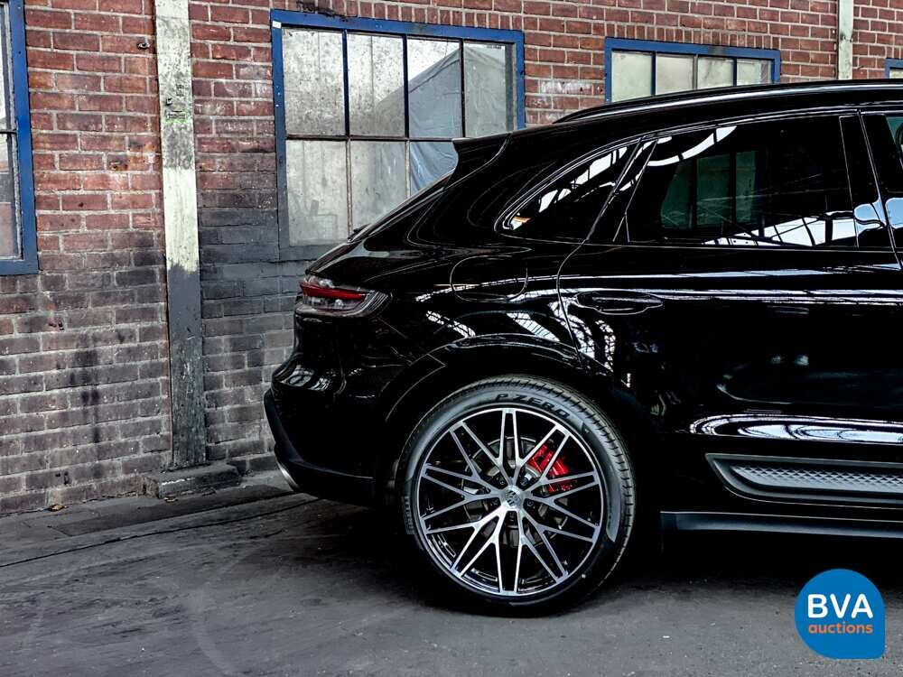 Porsche Macan S2.9 380hp Model year 2022.