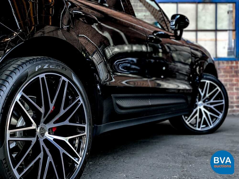 Porsche Macan S2.9 380hp Model year 2022.