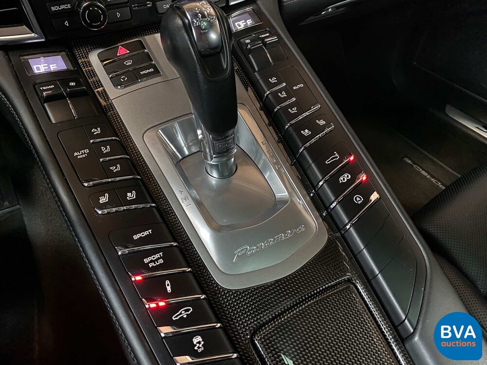Porsche Panamera 4.8 Turbo S SportChrono 551pk 2011, XJ-976-R.