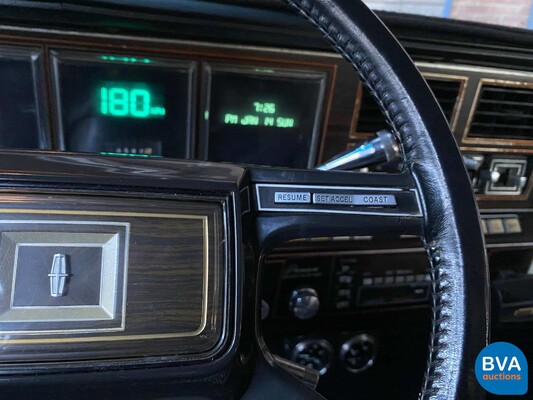 Lincoln Continental Mark VI 2D Coupe ''Bill Blass'' Edition 199pk 1982