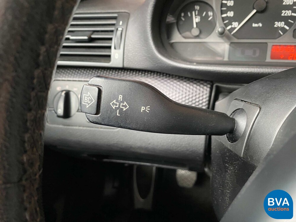 BMW 325Ti Compact M-Sport 3er Serie 192pk 2002, SF-065-B.