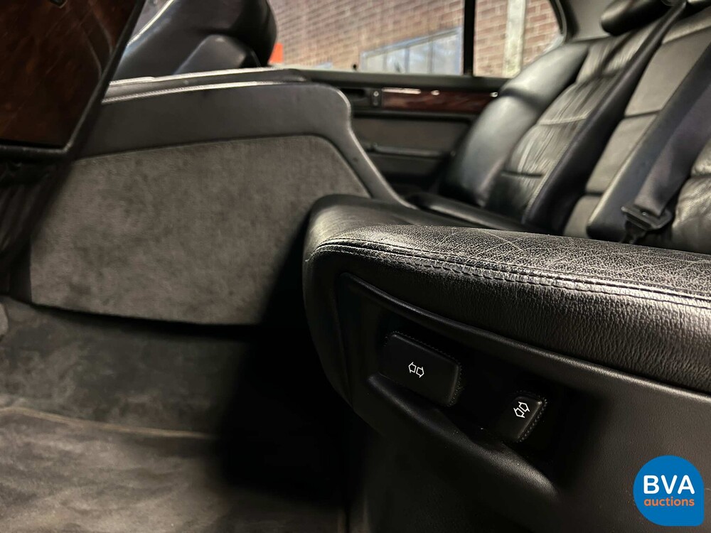 BMW 750iL Highline 7er 5.0 V12 300 PS E32 1992.