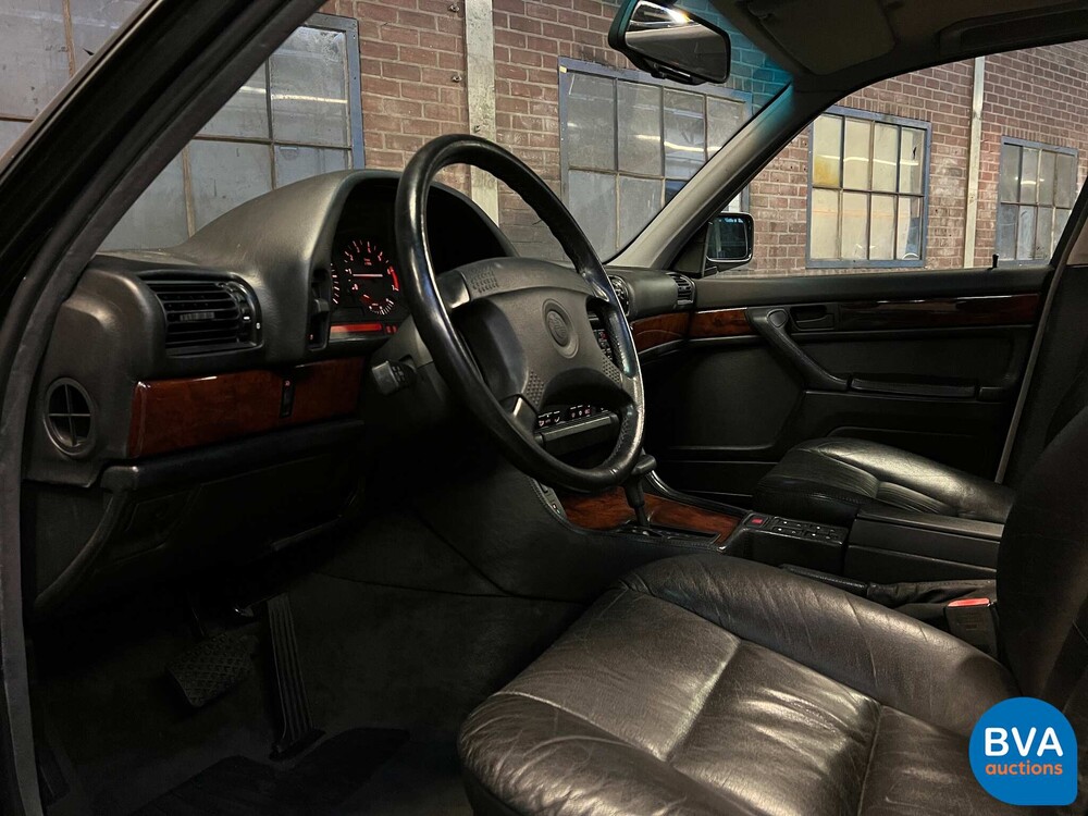 BMW 750iL Highline 7er 5.0 V12 300 PS E32 1992.