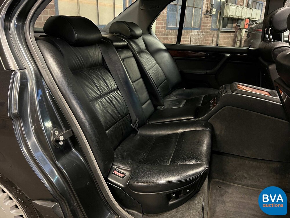 BMW 750iL Highline 7er 5.0 V12 300 PS E32 1992.