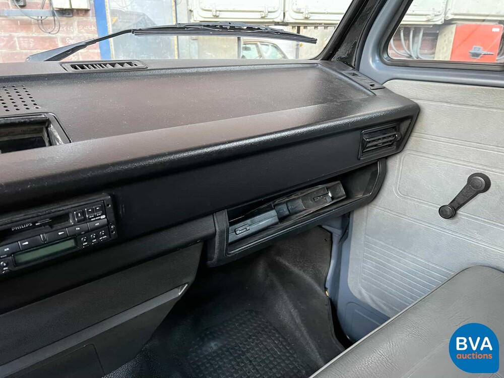 Volkswagen T3 Kleinbus 9 Personen 60pk 1980, GH-44-ZT.