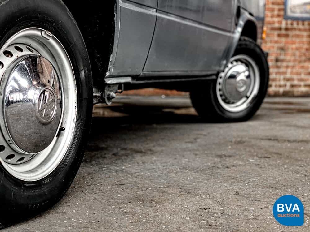 Volkswagen T3 Kleinbus 9 Personen 60pk 1980, GH-44-ZT.