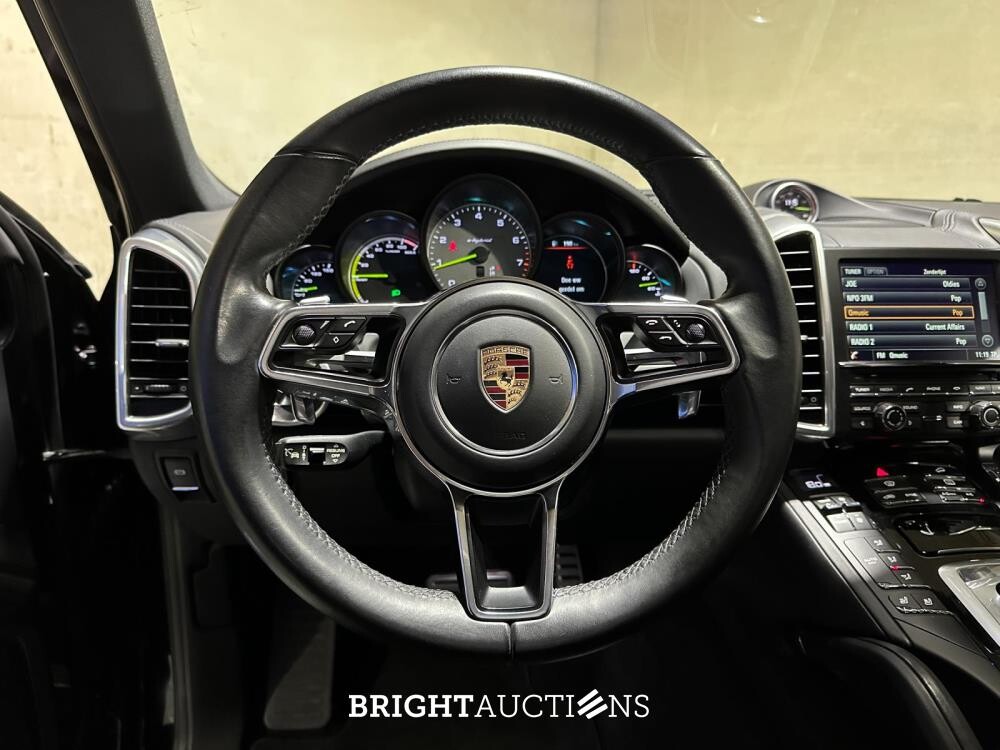Porsche Cayenne S E-Hybrid 3.0 V6 416pk Sport-Chrono (Origineel-NL), HJ-798-D