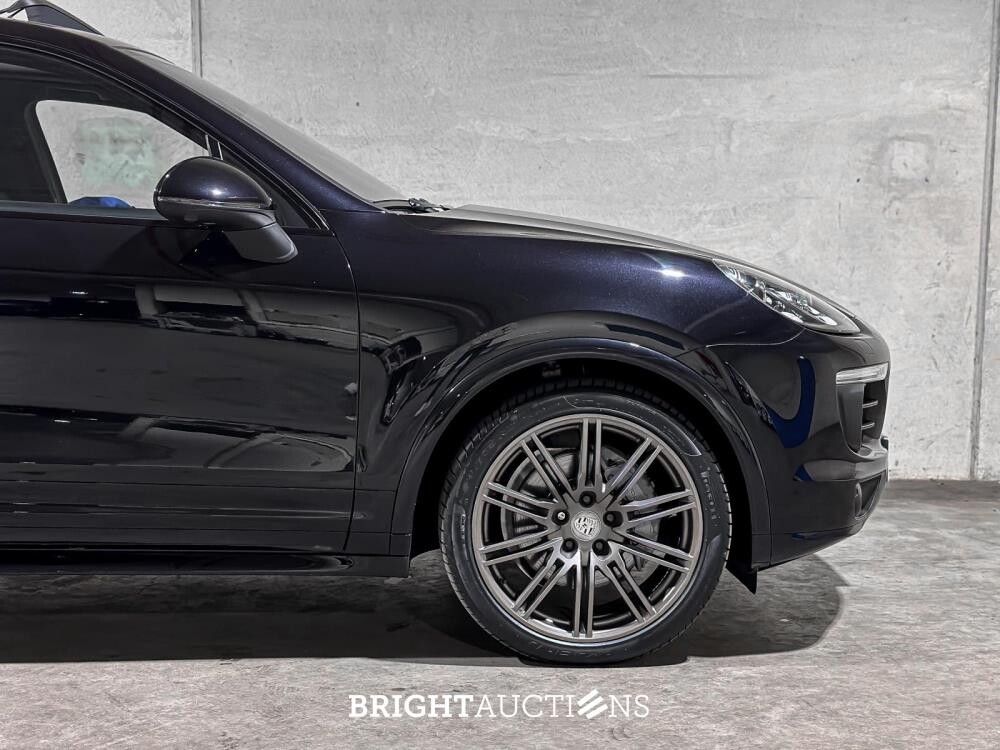 Porsche Cayenne S E-Hybrid 3.0 V6 416pk Sport-Chrono (Origineel-NL), HJ-798-D