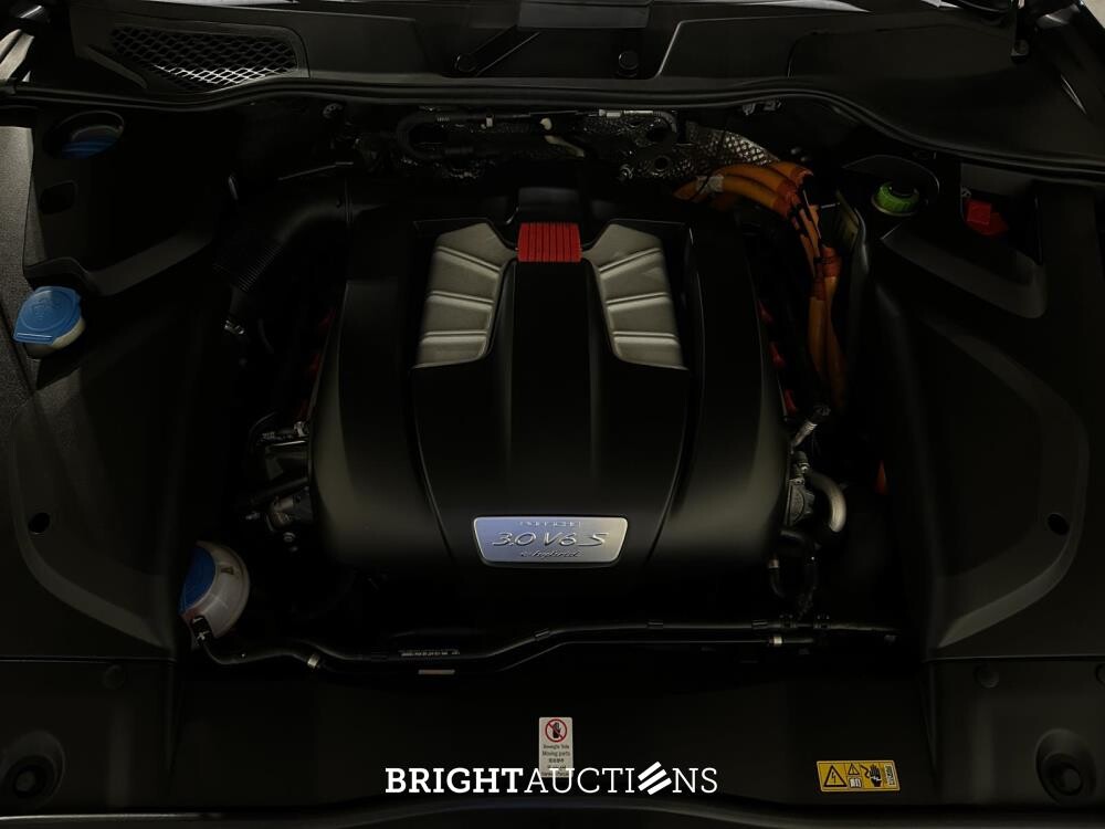 Porsche Cayenne S E-Hybrid 3.0 V6 416pk Sport-Chrono (Origineel-NL), HJ-798-D