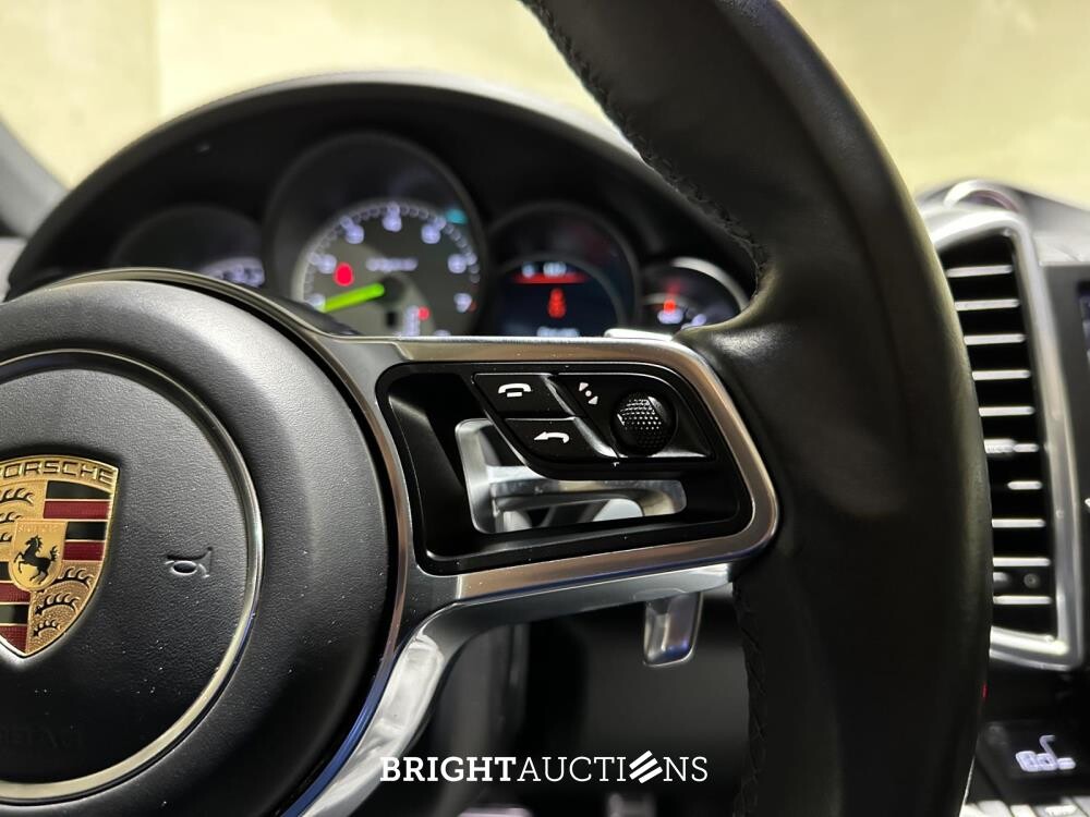 Porsche Cayenne S E-Hybrid 3.0 V6 416pk Sport-Chrono (Origineel-NL), HJ-798-D