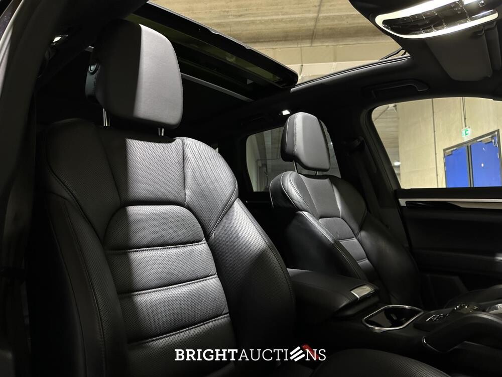 Porsche Cayenne S E-Hybrid 3.0 V6 416pk Sport-Chrono (Origineel-NL), HJ-798-D