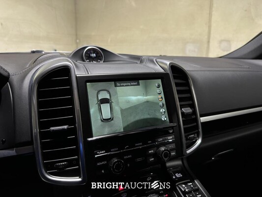 Porsche Cayenne S E-Hybrid 3.0 V6 416pk Sport-Chrono (Origineel-NL), HJ-798-D