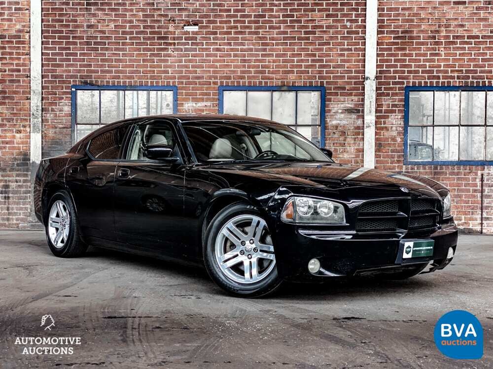 Dodge Charger 5.7 V8 Hemi 2006.