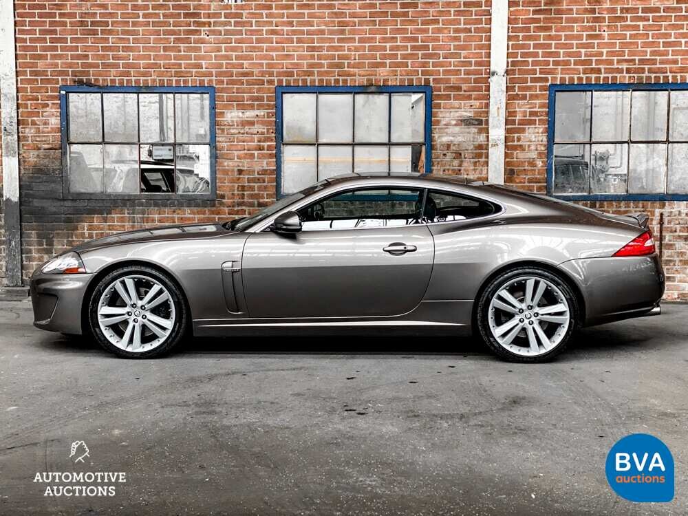 Jaguar XK5.0 V8 Coupé Portfolio 385PS 2009 -Org. NL-, 99-HRN-3.