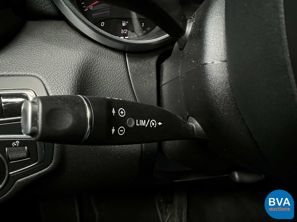 Mercedes-Benz C350e Estate Lease Edition C-Klasse 211PS 2015 -Org. NL-, GT-107-R.