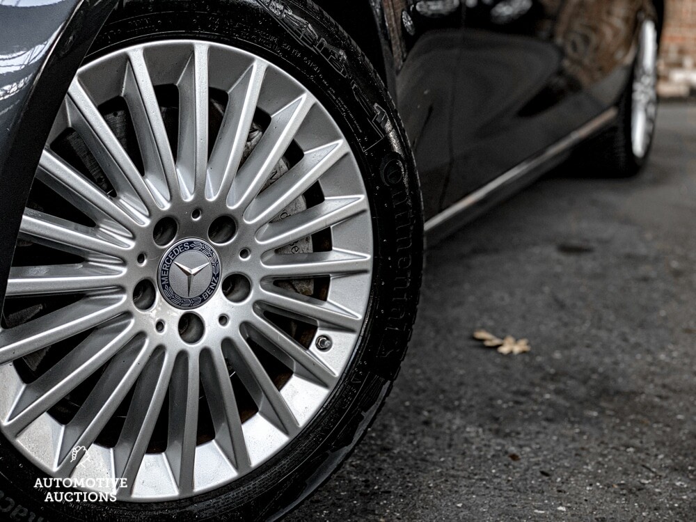 Mercedes-Benz C350e Estate Lease Edition C-Klasse 211PS 2015 -Org. NL-, GT-107-R.